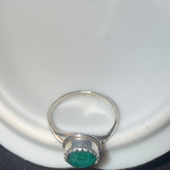 925 Sterling Silver Ring with natural Emerald Green Stone sz 6 1/2 - Picture 11 of 16